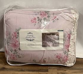 Simply Shabby Chic 490602405943 Rachel Ashwell Misty Rose Twin Reversible Comforter And Sham Simply Shabby Chic 490602405943 Rachel Ashwell Misty Rose Twin Reversible Comforter And Sham