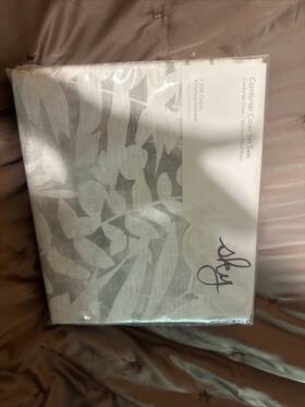 Sky 733004898396 Botanical Shade 2 Piece Twin Size Comforter Cover Color Gray New