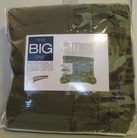 The Big One 081806564088 Reversible Green Dinosaur Comforter Twin/txl New Msrp 79.99