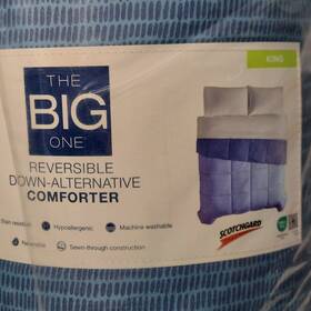 The Big One 400716042040 Reversible Down-alternative Comforter New Blue King