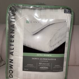 The Seasons Collection 081806294244 Extra Warmth White Down Alternative Comforter Twin