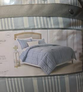 Threshold 191908361567 Classic Stripe King Comforter Set Blue