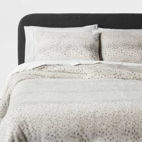 Threshold 196761812928 Luxe Faux-fur Comforter And Sham Set Lightweight