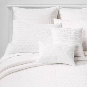 4535150 Threshold 8pc Clipped Jacquard Geo Circle Comforter Bedding Set White Queen