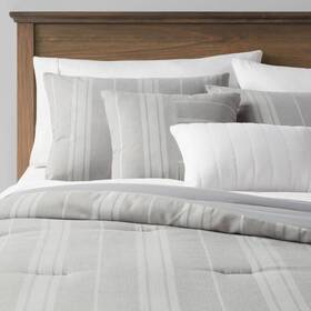 83905618 Threshold 5pc King Reversible Heathered Herringbone Stripe Comforter Set Gray -