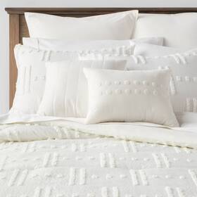 83905663 Threshold 8pc King Tufted Broken Stripe Comforter Set White -