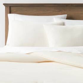 85260524 Threshold 3 Piece Set - Full/queen Lustrous Velvet Comforter And Sham Cream