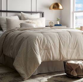 86714849 Threshold 7pc Queen Luxe Jacquard Snow Leopard Comforter Set Beige -