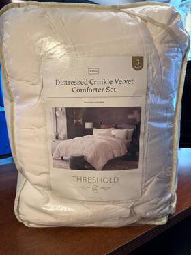 88666018 Threshold 3pc King Luxe Distressed Crinkle Velvet Comforter And Sham Set Ivory -