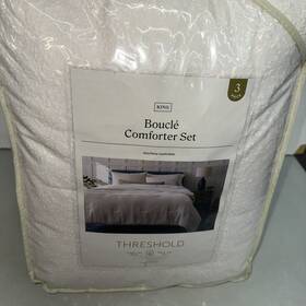 94181158 Threshold King Boucle Comforter Set Ivory -