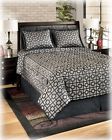 Q107004q Tob Ashley Comforter Onyx Maze Queen Set