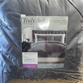 Truly Soft 783048020925 Arrow Pleated Twin Xl Bed In A Bag 6-pc Gray Nwt