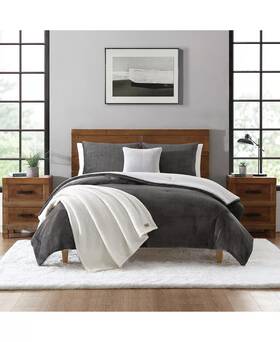 0888927386 Ugg Australia Brody 5 Pc Reversible Full/ Queen Comforter Set Charcoal Gray Ivory