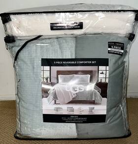 Ugg Brody 008889297528 Full Queen 5 Piece Reversible Comforter Shams Throw Pillow Set- Green