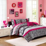 Reagan Comforter Set, Full/queen. Fixed Price $87.99.