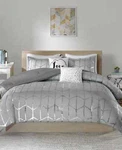 Intelligent Design Zoey Metallic Triangle Print Comforter Set, Twin/xl Nwt. Fixed Price $64.88.