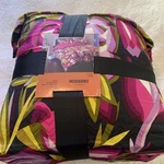 Nwt Missoni Target Passione Floral King Comforter Set. Fixed Price $199.99.