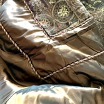 Raymond Waites? Browns/burgundy/gold Floral Paisley King Comforter W/2 Shams Euc. Fixed Price $65.00.