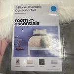 Room Essentials Microfiber Bed Set Twin Pink Gray 4 Pc Comforter Sham Throw. Fixed Price $24.00.