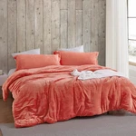 Byourbed The Original Plush - Coma Inducer Oversized King Comforter Living. Fixed Price $210.99.