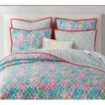 Pottery Barn Lilly Pulitzer Fan Sea Pants Full/ Queen Quilt Comforter 108X92. Fixed Price $125.00.