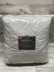 Sferra Cardigan Queen 90X94 Light Weight Down Duvet Comforter Msrp $1,700. Fixed Price $1300.00.