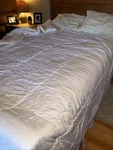 Cozy All-season Hypoallergenic Down Alternative Comforter King Size 110 X 96. Fixed Price $35.00.