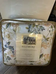 New Biltmore Abloom White Yellow Multi King Comforter & Shams Set 3PC. Fixed Price $169.19.