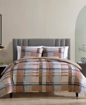Hallmart Collectibles Harper Plaid Full/queen Comforter Only. Fixed Price $25.00.
