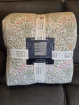 William Morris England Garden Spring King 3 Piece Comforter Set New. Fixed Price $220.00.