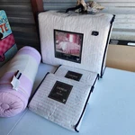 Dillards Daniel Cremieux King Quilt & 2 Pillow Shams Shabby Chic.bpink Stripes. Fixed Price $100.00.
