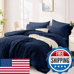 Fuanna Queen Comforter Set 7 Pieces Luxury Seersucker Bed In Bag Size. Fixed Price $59.76.