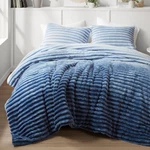 Intelligent Design King Comforter Set Plush Bedding Microfiber Reverse 3 Piece. Fixed Price $100.95.