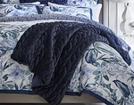 Nip Liz Claiborne King/cal Reversible Comforter Set Eloise Blues Green Whi. Fixed Price $75.00.