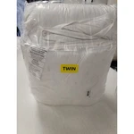 Unikome Puredow Light Weight White Goose Down Feather Fiber Twin Comforter. Fixed Price $58.99.