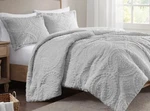 Madison Park Arya Embroidered Medallion Faux Fur Ultra Plush Comforter Set Twin. Fixed Price $65.00.