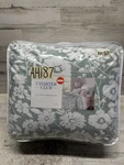 Charter Club Silhouette Floral Queen Comforter Set Light Green / White New. Fixed Price $98.99.