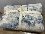 Pottery Barn Jardin Toile King / Cal Comforter Blue. Fixed Price $149.00.