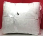 Pottery Barn Lucette 3-PIECE Cotton Queen Comforter & 2 Std.shams, White New. Fixed Price $195.95.