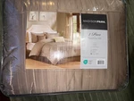 Madison Park Trinity 7 Piece Comforter Set King/california New. Fixed Price $184.99.