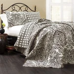 Aubree Quilt Paisley Damask Print Pattern Reversible 3 Piece Lightweight Bedding. Fixed Price $77.56.