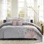 Madison Park Lola 100% Cotton Duvet Set Beautiful Floral Pattern, Border, Queen. Fixed Price $125.99.