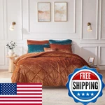 Intelligent Design Queen Set Velvet Bedding. Fixed Price $85.49.
