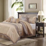 Stratford Park Floral 7-PIECE Comforter Set Sand California King Size. Fixed Price $144.70.