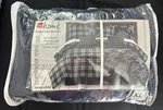 Jcp Home Expressions Reversible Comforter Mini Set, Twin Xl, Navy Camo/plaid. Fixed Price $30.00.