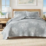 Coastal Quilt Set Full Queen Lightweight Reversible Bedspread Pearl Blue Great. Fixed Price $89.99.