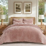 Luxurious Pink Clay Velvet Quilt Set Queen, Soft Lightweight Bedding & Shams. Fixed Price $119.99.