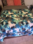 Full/queen Space Cotton Comforter Set Navy - Pillowfort Digital Block Camo. Fixed Price $9.99.
