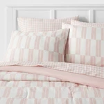 Room Essentials 7-PIECE Comforter Set Dash Stripe, Ivory/light Pink, Full. Fixed Price $19.99.