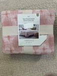 Threshold Mauve Ivory King Yarn Dyed Cotton Duvet Cover & Pillow Shams 3PC Set. Fixed Price $59.99.